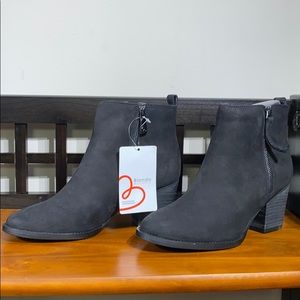 Blondo ladies boots. Brand new
